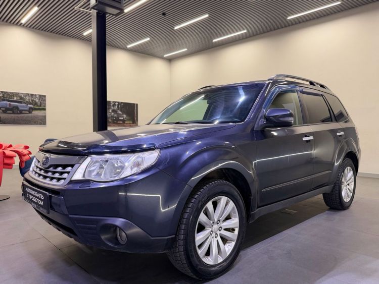 Subaru Forester серый, 2.0 AT (150 л.с.) 4WD