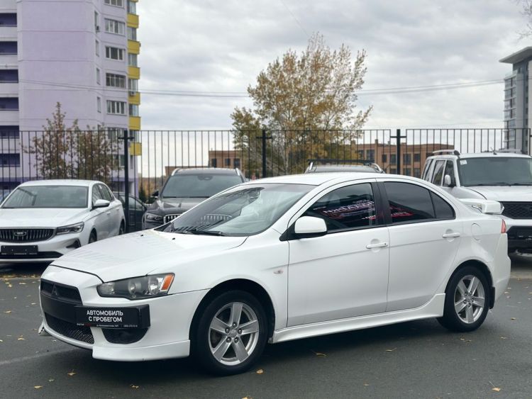 Mitsubishi Lancer белый, 2.0 CVT (150 л.с.)