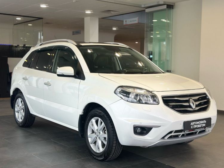 Renault Koleos белый, 2.5 CVT (171 л.с.) 4WD