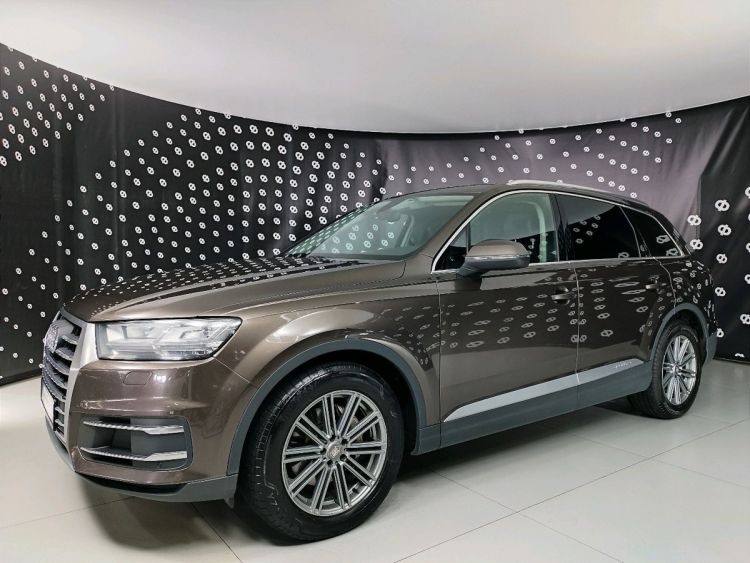 Audi Q7 коричневый, 3.0d AT (249 л.с.) 4WD