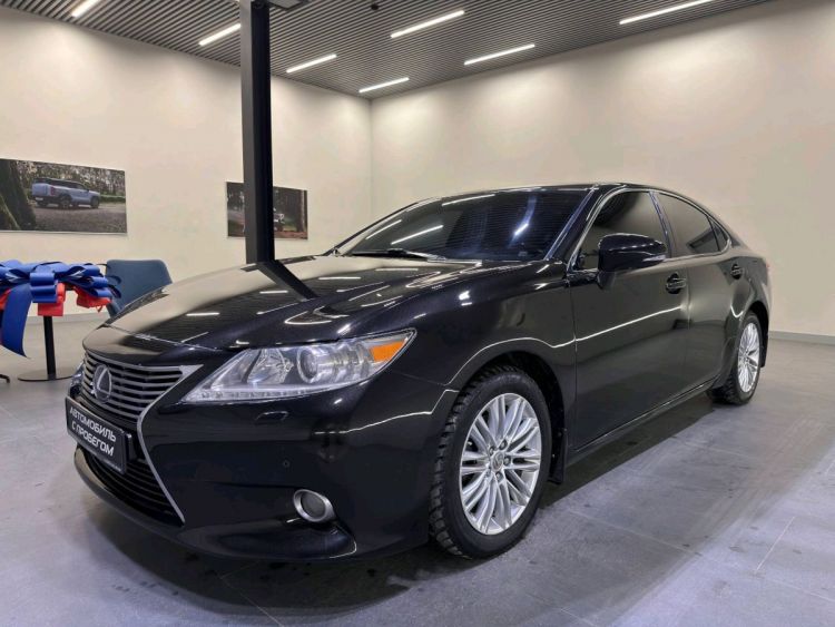 Lexus ES чёрный, 250 2.5 AT (184 л.с.)