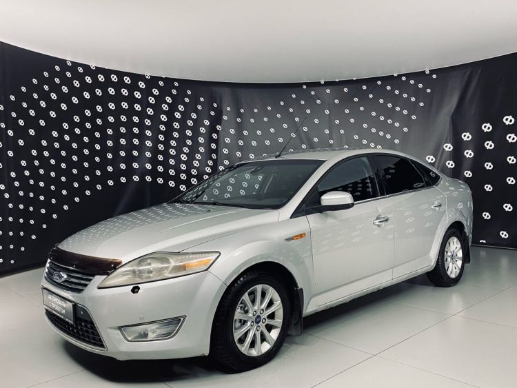 Ford Mondeo серебряный, 2.3 AT (161 л.с.)