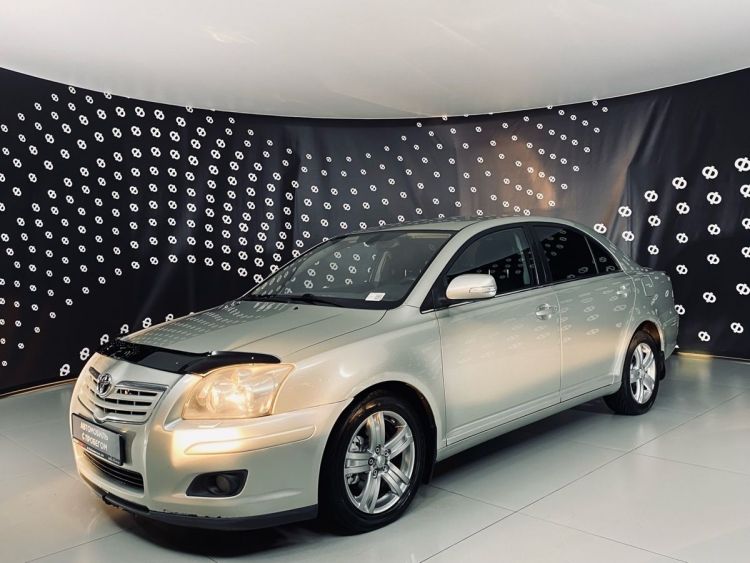 Toyota Avensis серебряный, 1.8 AT (129 л.с.)