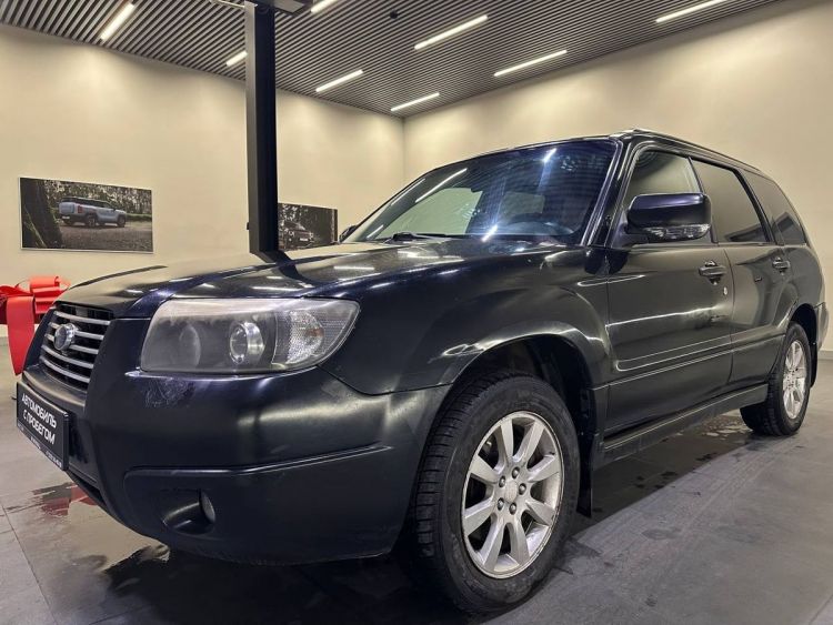 Subaru Forester чёрный, 2.0 AT (158 л.с.) 4WD