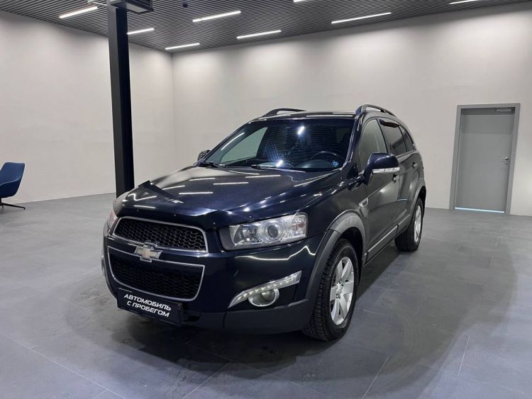 Chevrolet Captiva чёрный, 2.2d AT (184 л.с.) 4WD