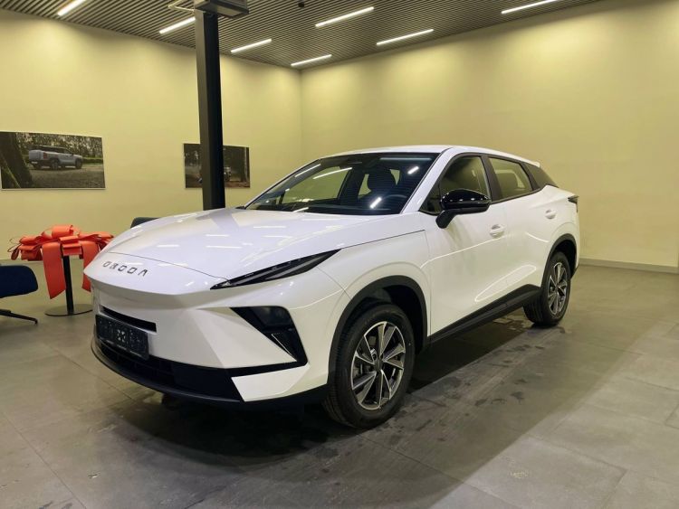 Omoda C5 белый, 1.5 AMT (147 л.с.)