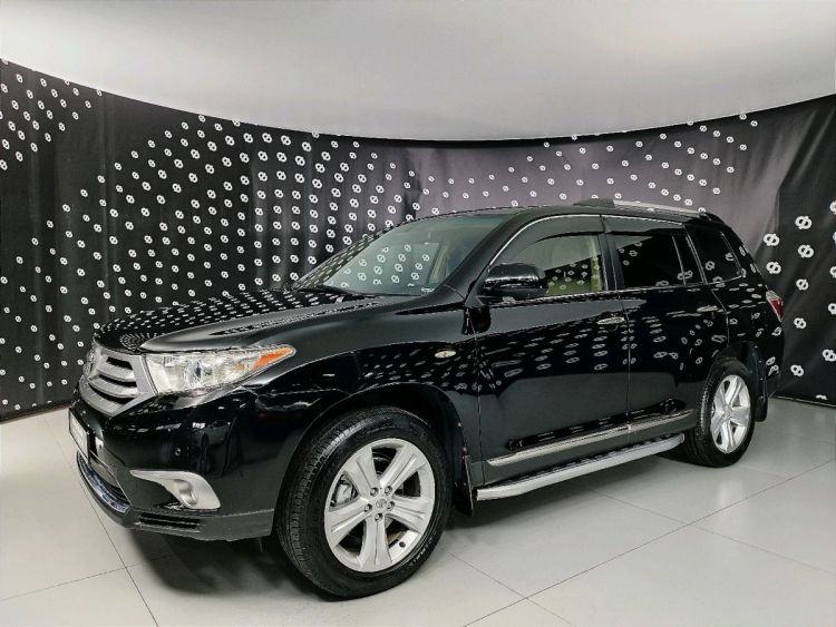 Toyota Highlander чёрный, 3.5 AT (273 л.с.) 4WD