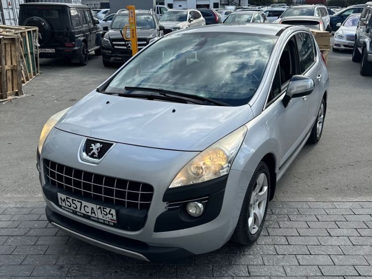 Peugeot 3008 серый, 1.6 AT (156 л.с.)