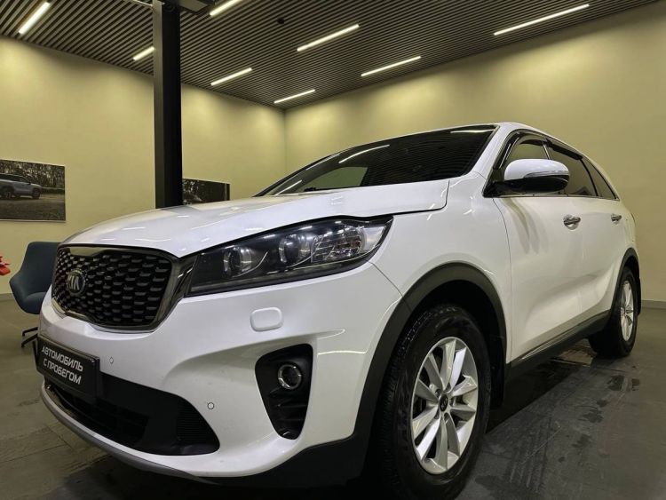 Kia Sorento белый, 2.4 AT (188 л.с.)