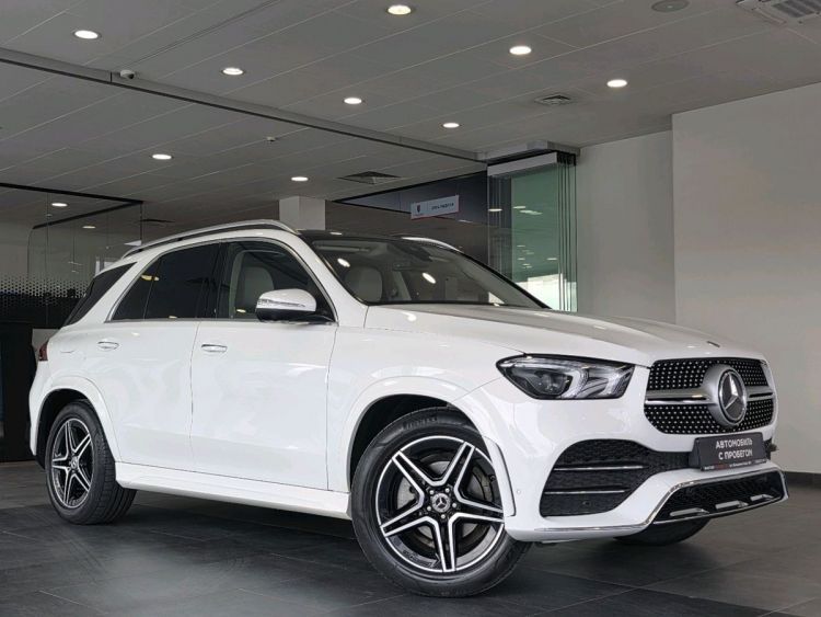 Mercedes-Benz GLE белый, 300 d 2.0d AT (245 л.с.) 4WD