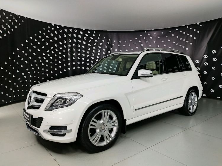 Mercedes-Benz GLK-Класс белый, 300 3.5 AT (249 л.с.) 4WD